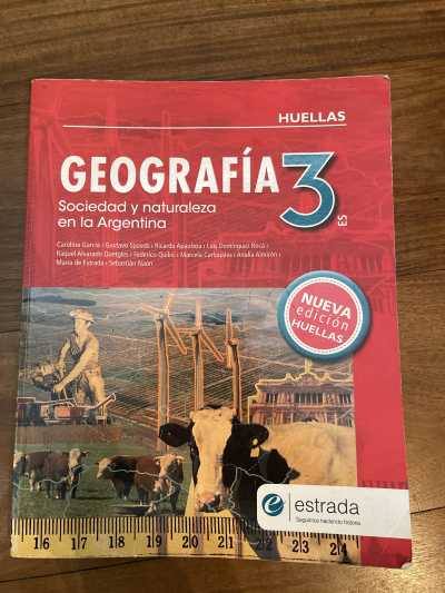 Geografía 3 nueva edición Huellas