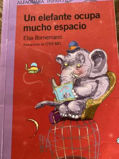 Un elefante ocupa mucho espacio