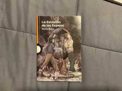 La Estación de los Espejos