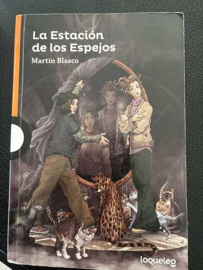 La estación de los espejos