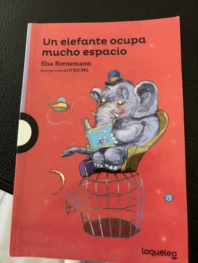 Un elefeante ocupa mucho espacio