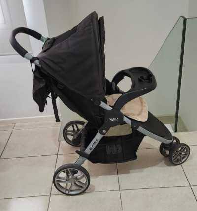 Cochecito Britax B Agile,  huevito, base isofix, bandeja