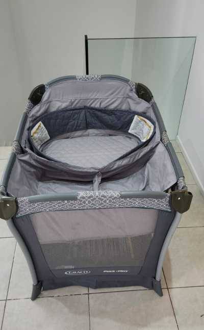 Practicuna y moisés Gracco Pack & Play