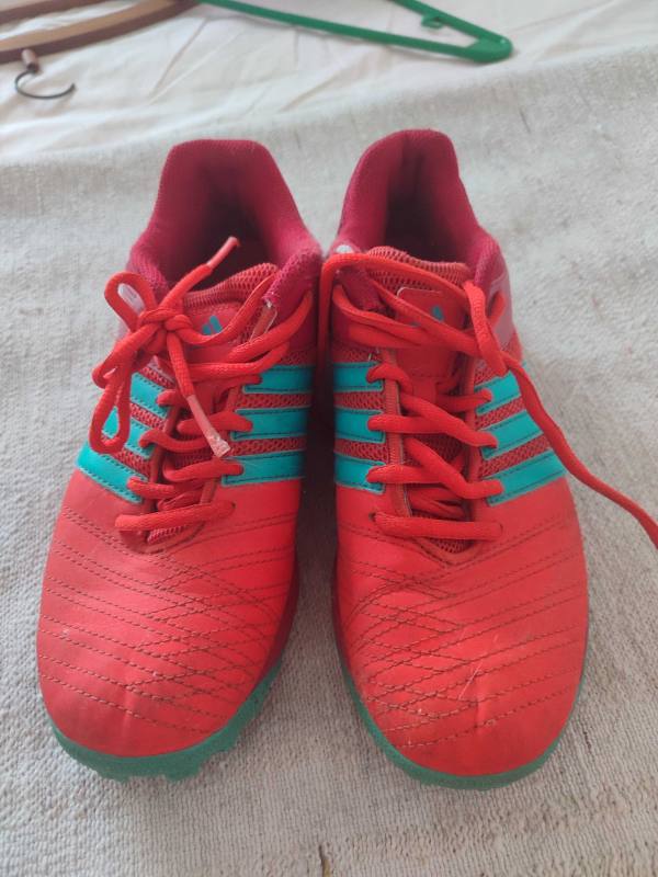 botines Adidas talle 36