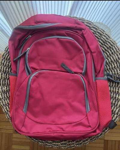 Mochila roja grande