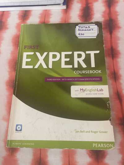First expert coursebook