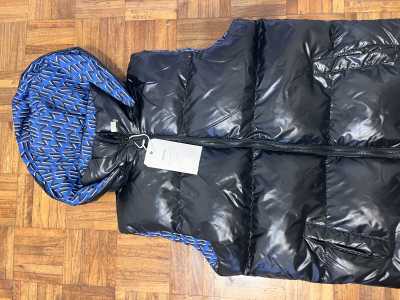 Foto 2 de Chaleco puffer marca Inédita. Talle s