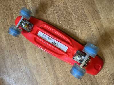 Foto 2 de Patineta kenny skate
