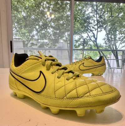 Foto 2 de Botines Nike futbol 5Y