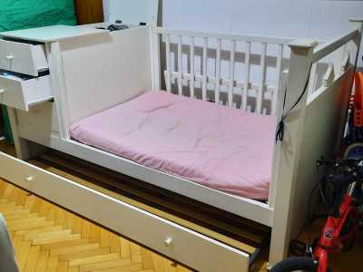 Vendo cuna funcional con carro cama.  Marca EL CORRAL